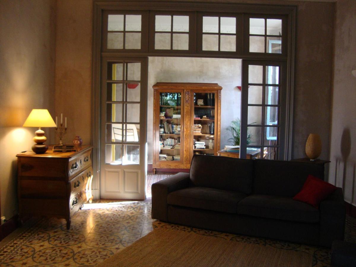 Les Remparts Bed & Breakfast Capestang Bagian luar foto