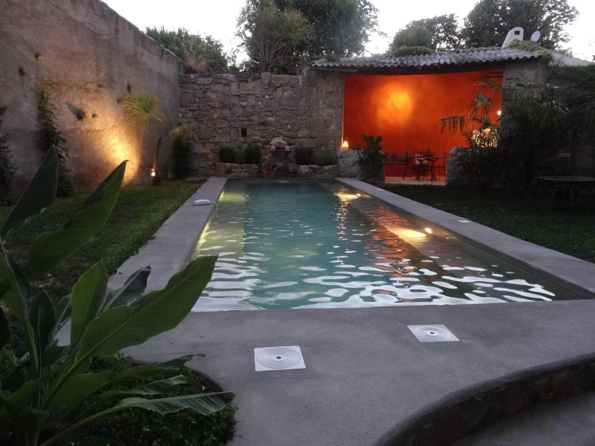 Les Remparts Bed & Breakfast Capestang Bagian luar foto