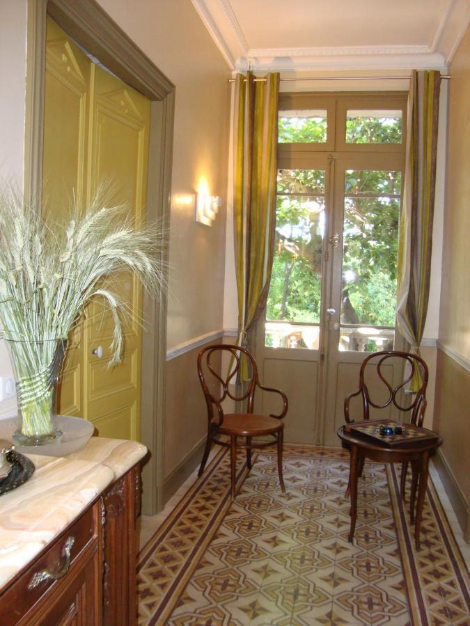 Les Remparts Bed & Breakfast Capestang Bagian luar foto